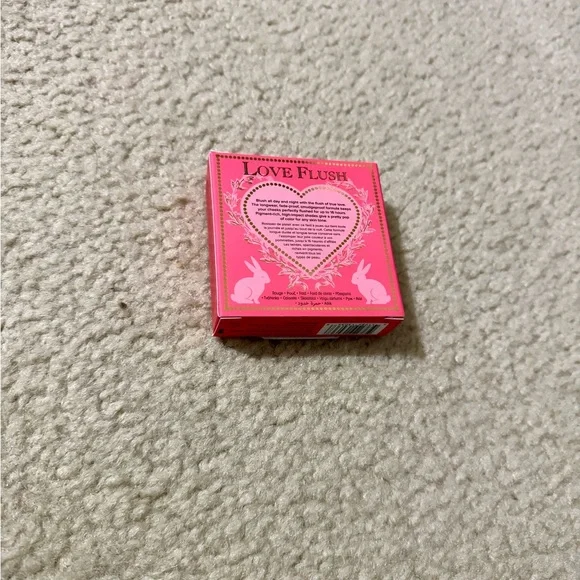 BRAND NEW Too Faced Pink Heart-Shaped Blush Compact/shade / HOW DEEP IS UR LOVE